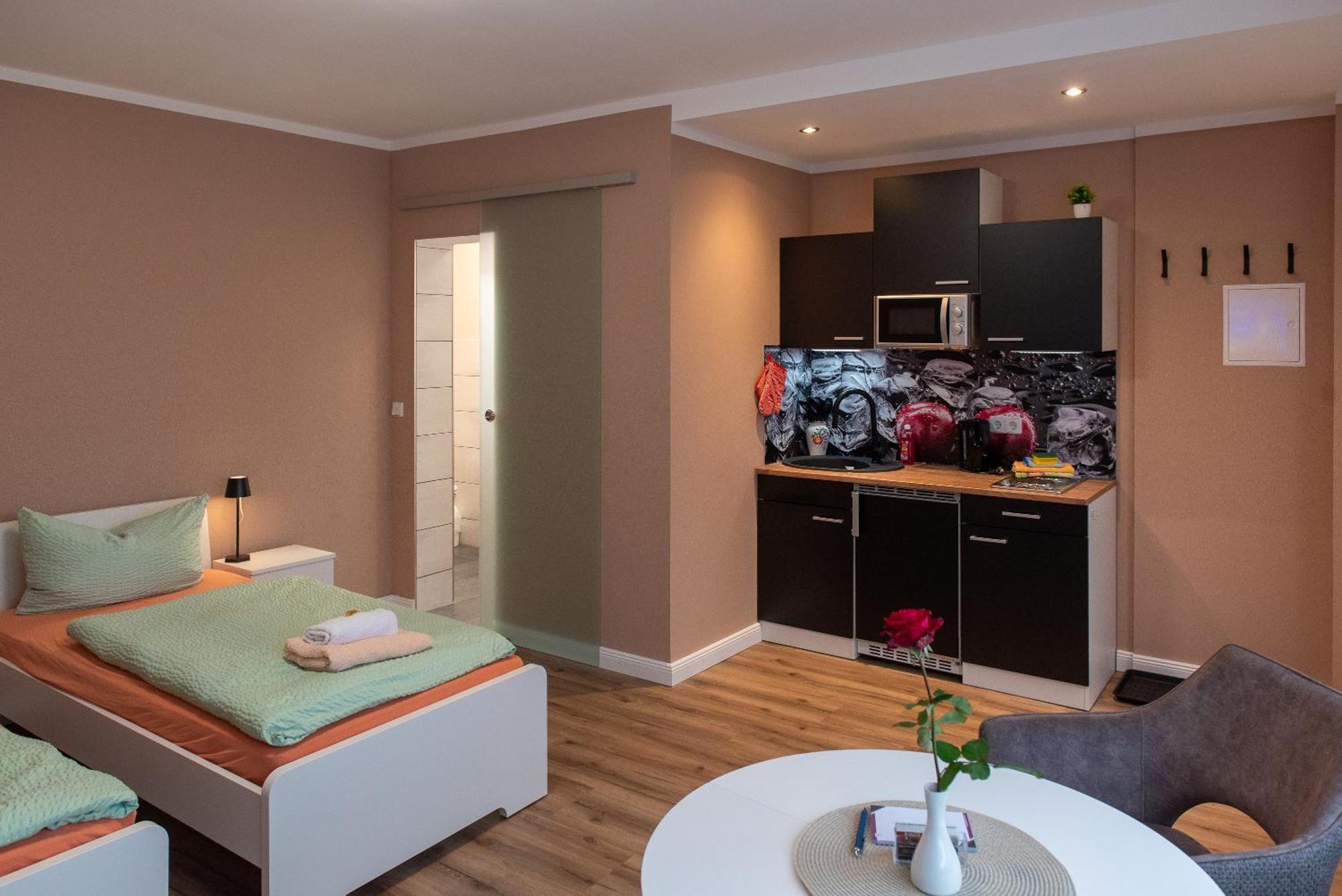 Top-Moderne Ferienwohnung Und Apartments Auf Frueherem Wunderschoenen Bauernhof Im Elbe-Elster-Kreis In Brandenburg Bei Herzberg-Elster, Schoenewalde, Holzdorf Eksteriør billede