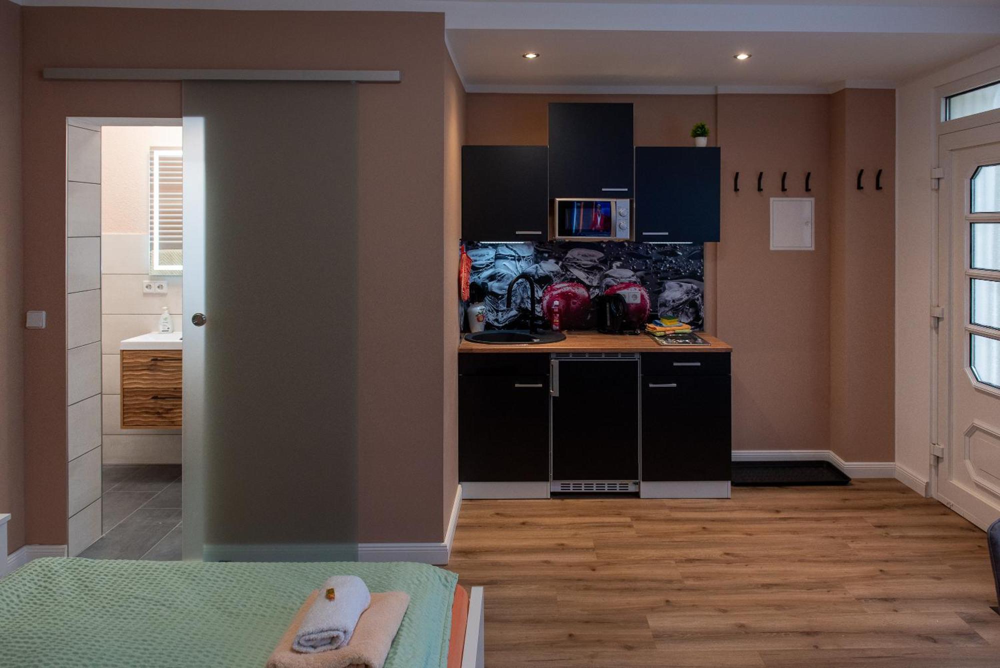 Top-Moderne Ferienwohnung Und Apartments Auf Frueherem Wunderschoenen Bauernhof Im Elbe-Elster-Kreis In Brandenburg Bei Herzberg-Elster, Schoenewalde, Holzdorf Eksteriør billede
