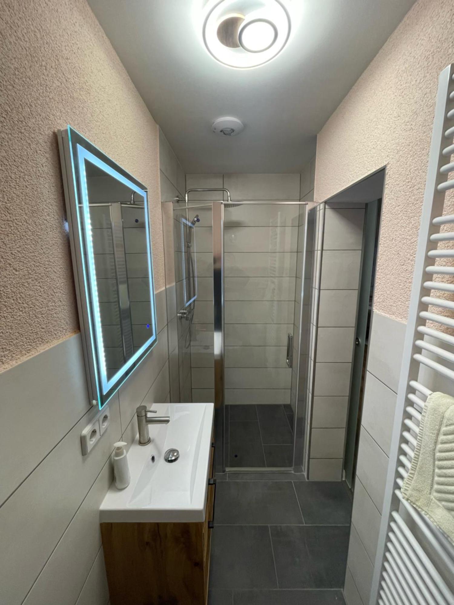 Top-Moderne Ferienwohnung Und Apartments Auf Frueherem Wunderschoenen Bauernhof Im Elbe-Elster-Kreis In Brandenburg Bei Herzberg-Elster, Schoenewalde, Holzdorf Eksteriør billede