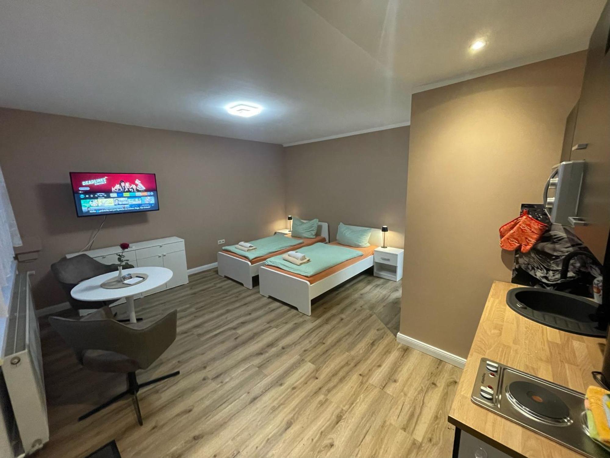 Top-Moderne Ferienwohnung Und Apartments Auf Frueherem Wunderschoenen Bauernhof Im Elbe-Elster-Kreis In Brandenburg Bei Herzberg-Elster, Schoenewalde, Holzdorf Eksteriør billede