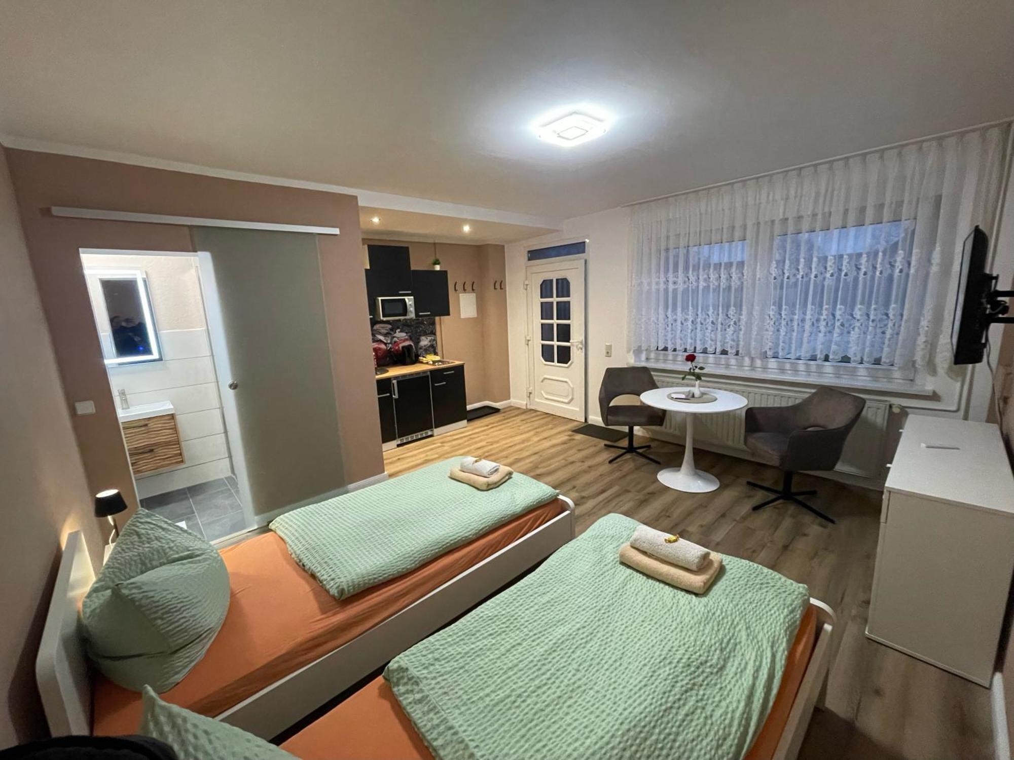 Top-Moderne Ferienwohnung Und Apartments Auf Frueherem Wunderschoenen Bauernhof Im Elbe-Elster-Kreis In Brandenburg Bei Herzberg-Elster, Schoenewalde, Holzdorf Eksteriør billede