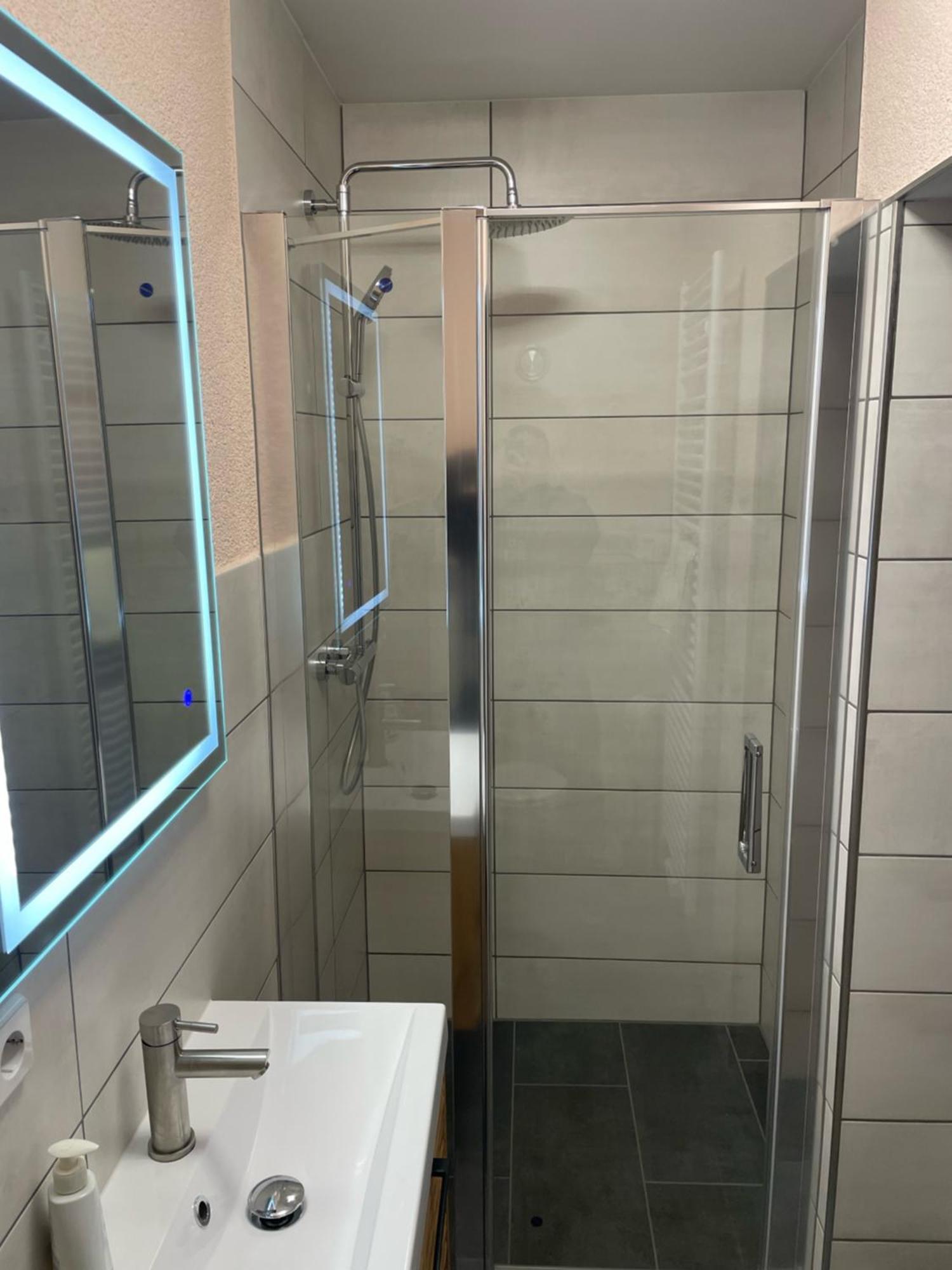 Top-Moderne Ferienwohnung Und Apartments Auf Frueherem Wunderschoenen Bauernhof Im Elbe-Elster-Kreis In Brandenburg Bei Herzberg-Elster, Schoenewalde, Holzdorf Eksteriør billede